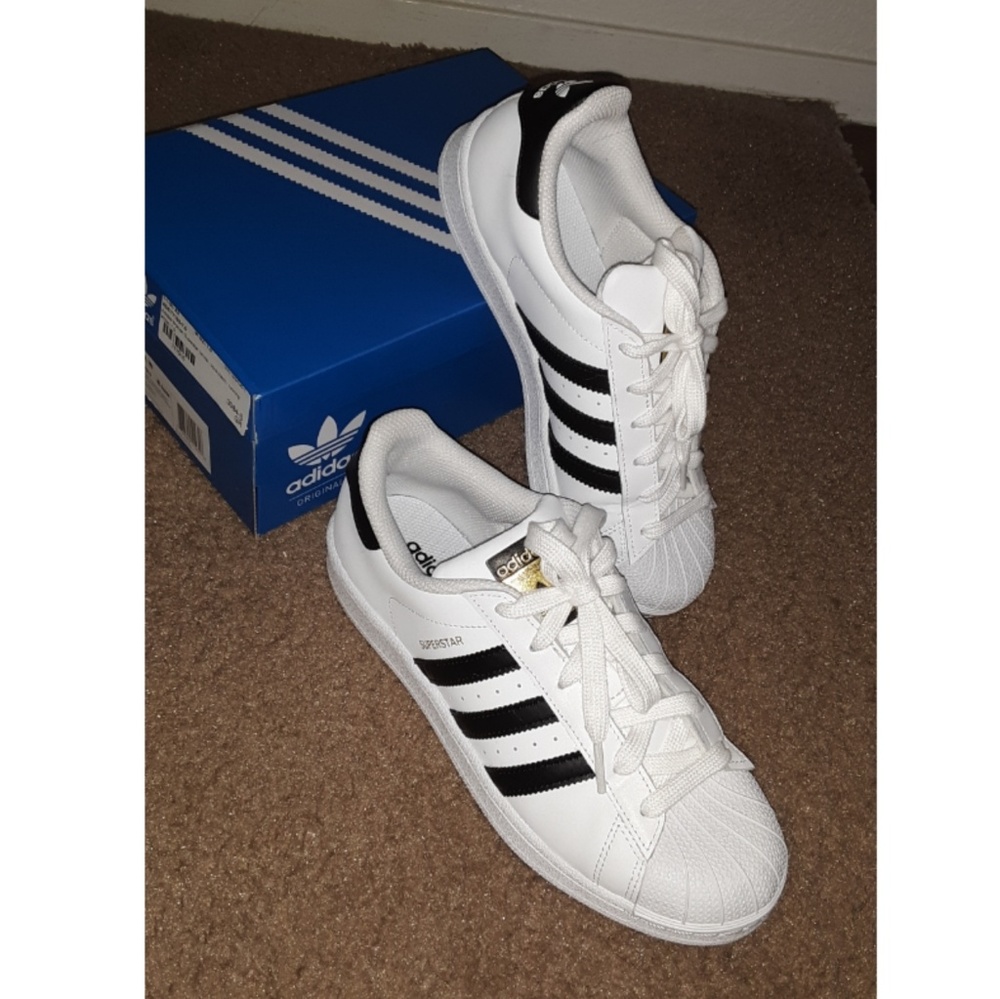 ADIDAS SUPERSTAR